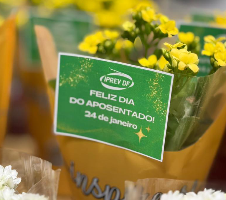 Capa da notícia: Dia do Aposentado com ação especial de saúde e bem-estar